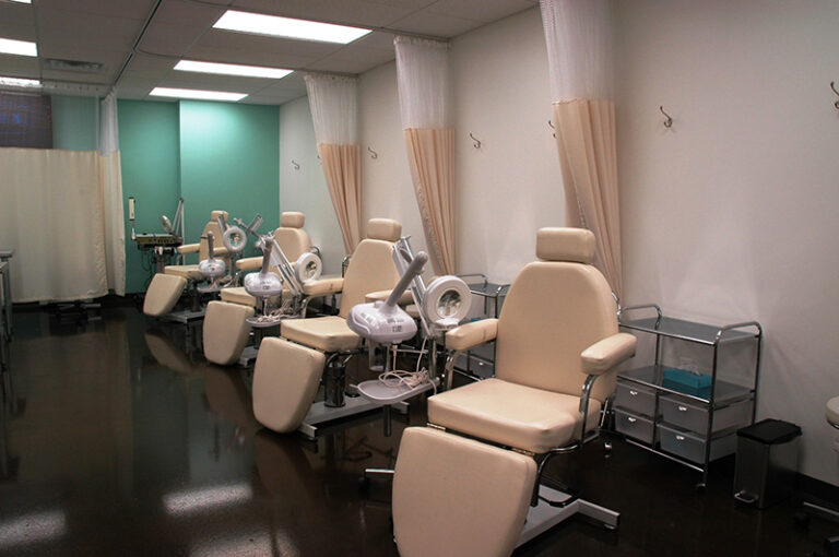 beauty-salon-chairs-2.jpg